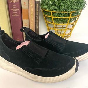 Sorel slip on shoes. Sueded navy excellent condition